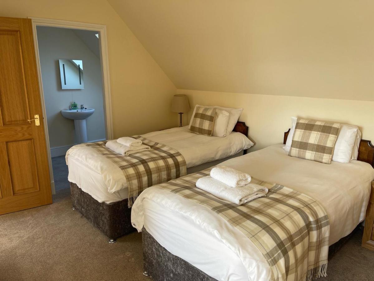 Highland Farm Cottages Dingwall Buitenkant foto